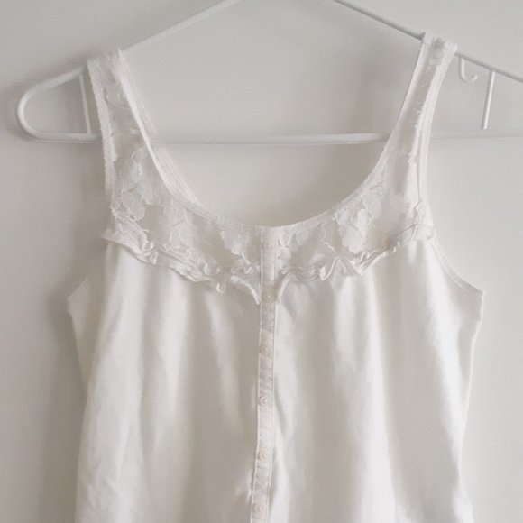 Gilly Hicks Tank Top Ruffles - Picture 1 of 7